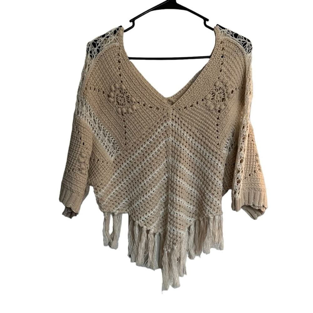 Zara Fringed Knit Poncho Cream Crochet V Neck Coastal Grandma Sweater Size Small